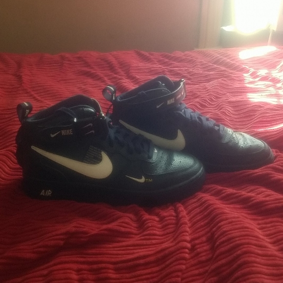 nike air force 1 mid lv8 gs overbranding